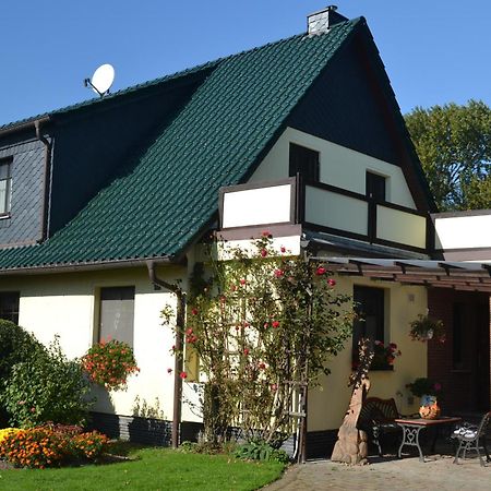 Ferienwohnung 2 Bei Familie Saupe 샤프로데 외부 사진