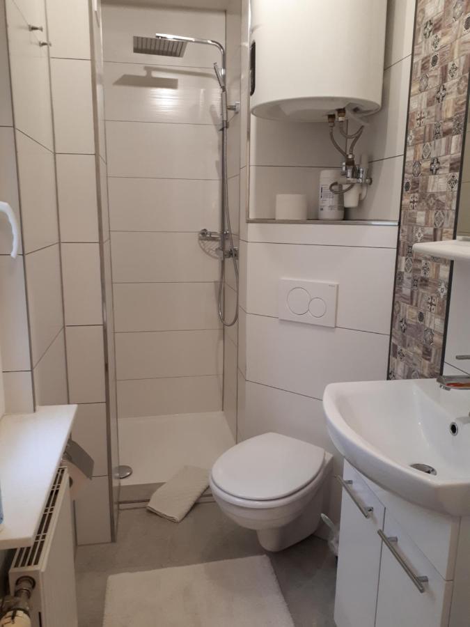 Ferienwohnung 2 Bei Familie Saupe 샤프로데 외부 사진
