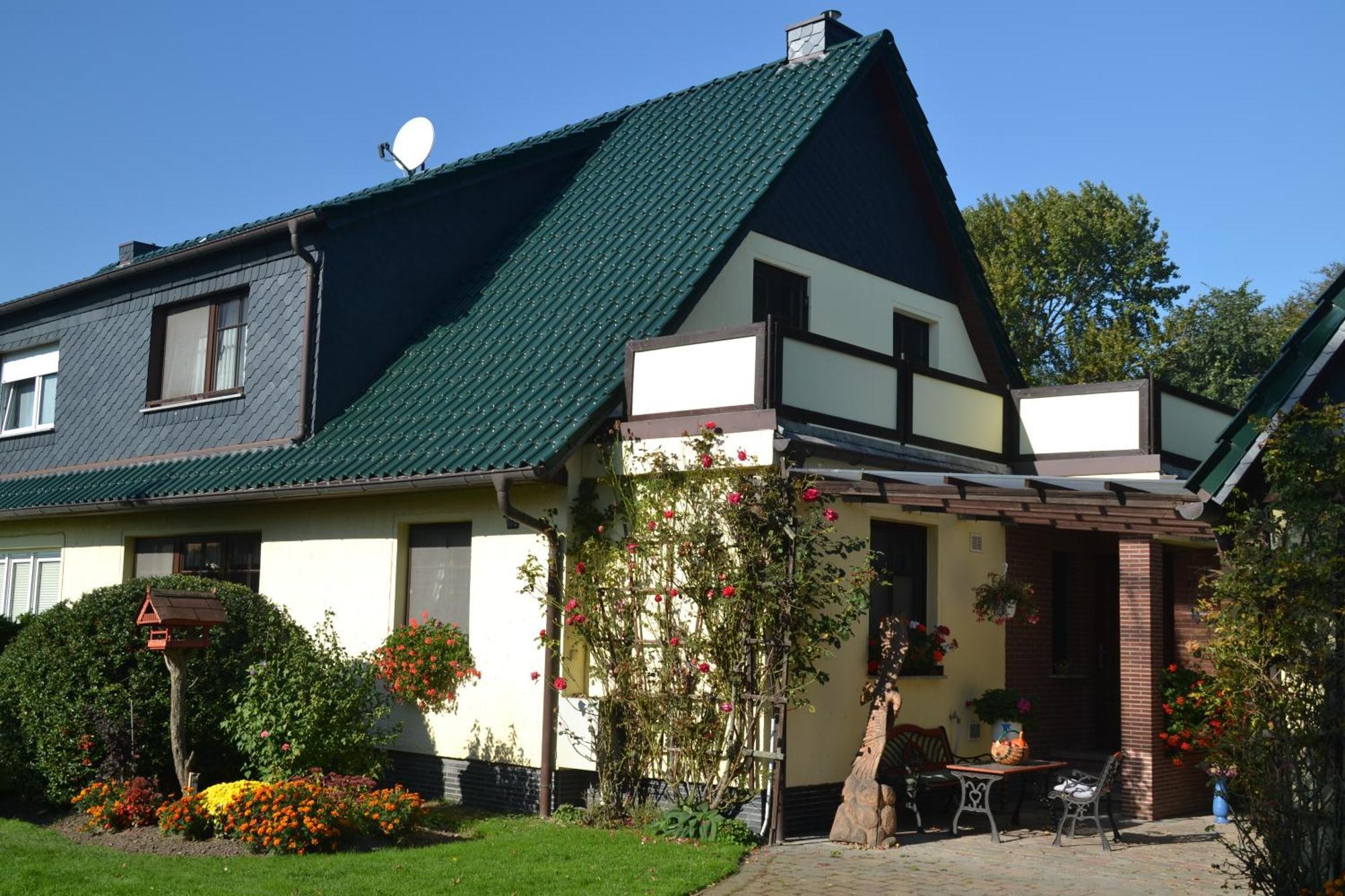 Ferienwohnung 2 Bei Familie Saupe 샤프로데 외부 사진