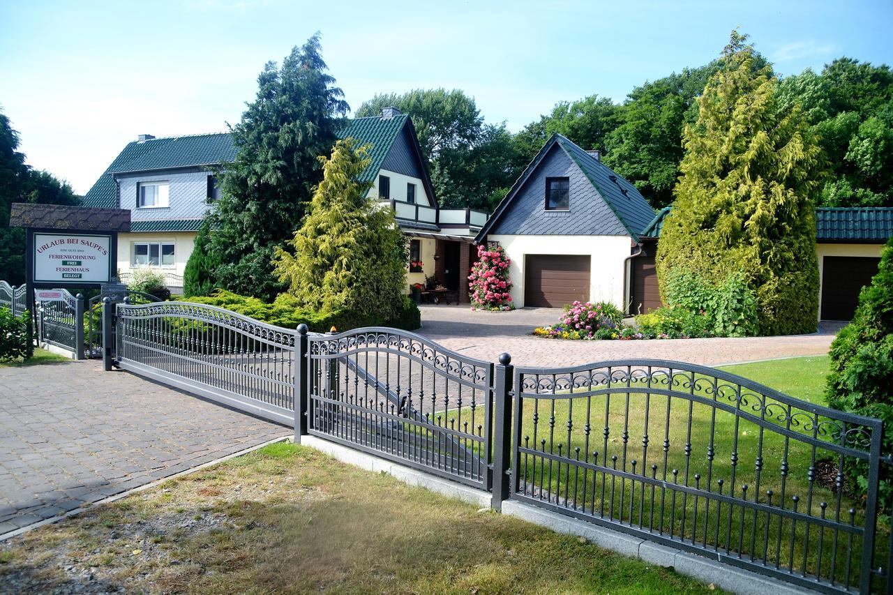Ferienwohnung 2 Bei Familie Saupe 샤프로데 외부 사진